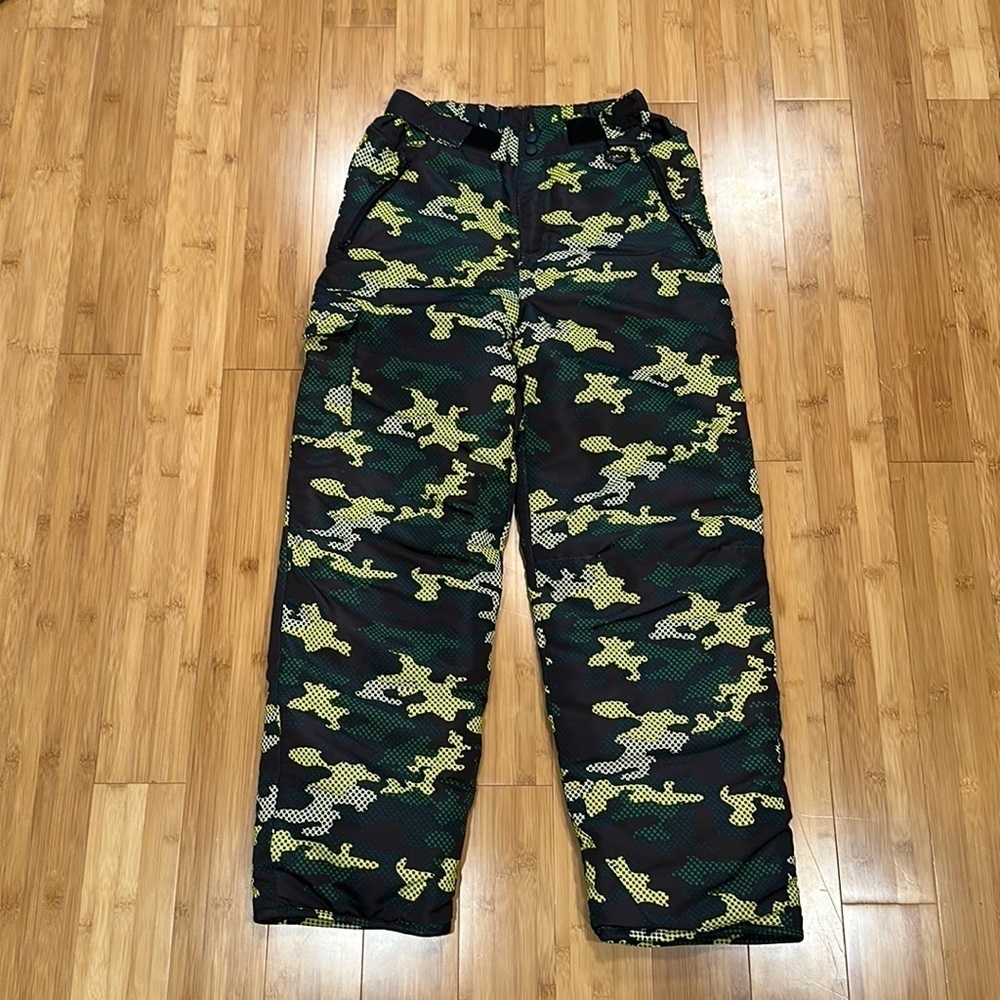 Roebuck & Co snow pants size XL kids